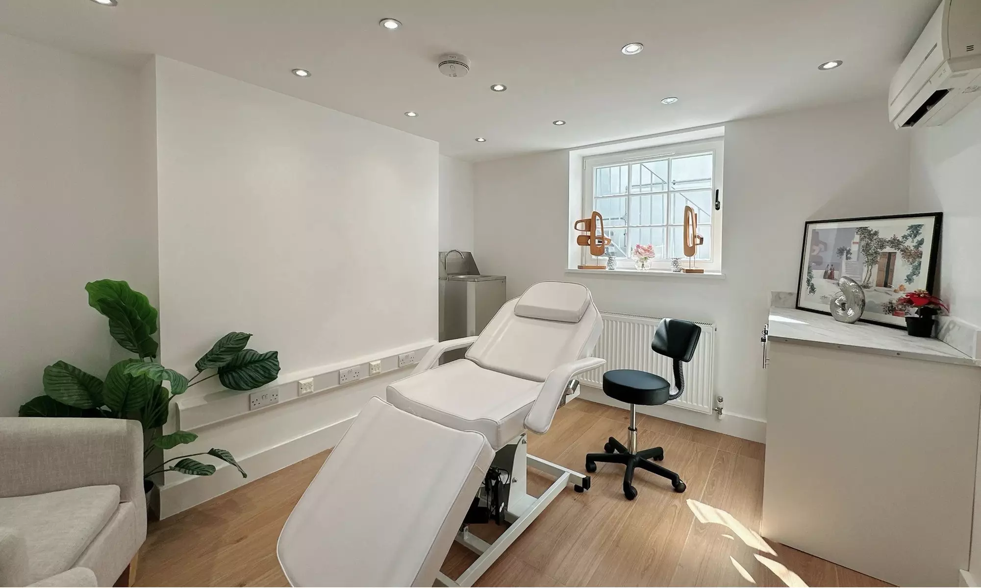 Revolutionary Cryolipolysis for One or Two Areas at Perfect Smile (Up to 86% Off) - Primary Image