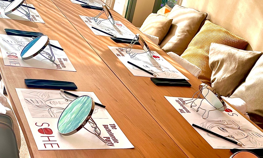 Image 3: Aprende a maquillarte con este completo curso para 2, 3 o 4 personas