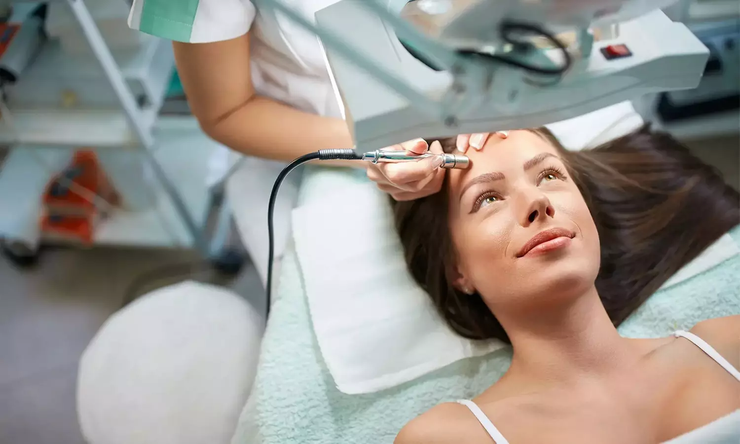 Eliminación de 3, 6 o 10 verrugas, lunares, manchas o puntos rubí