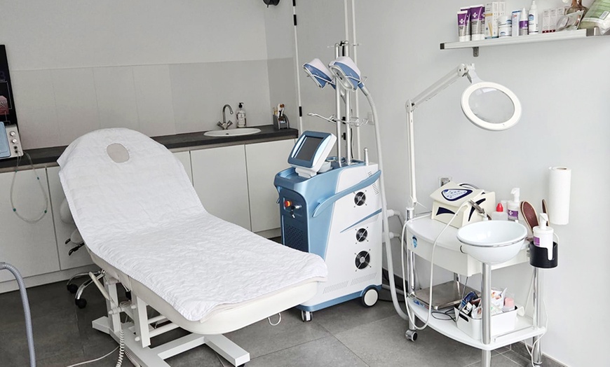 Image 2: Effectieve buikbehandelingen met cryolipolyse voor een strak silhouet