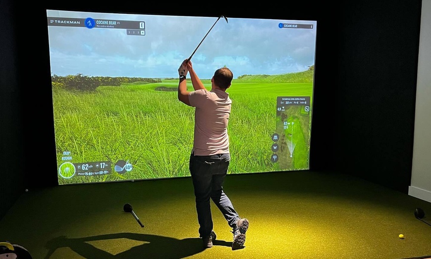 Image 4: Experience Up to 4 Hours of Indoor Golf Fun with Bay Rental 