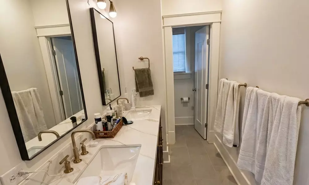 Expert Tile Backsplash Installation & Bathroom Remodel Savings