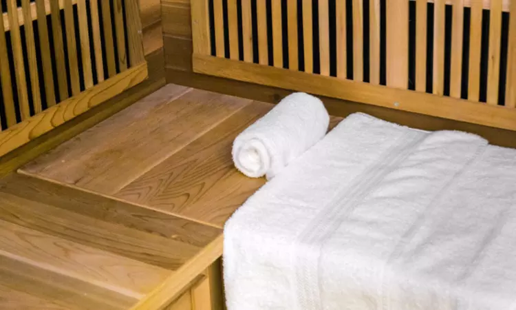One 60 Min Swedish Massage, Aromatherapy, Lymphatic Facial Massage