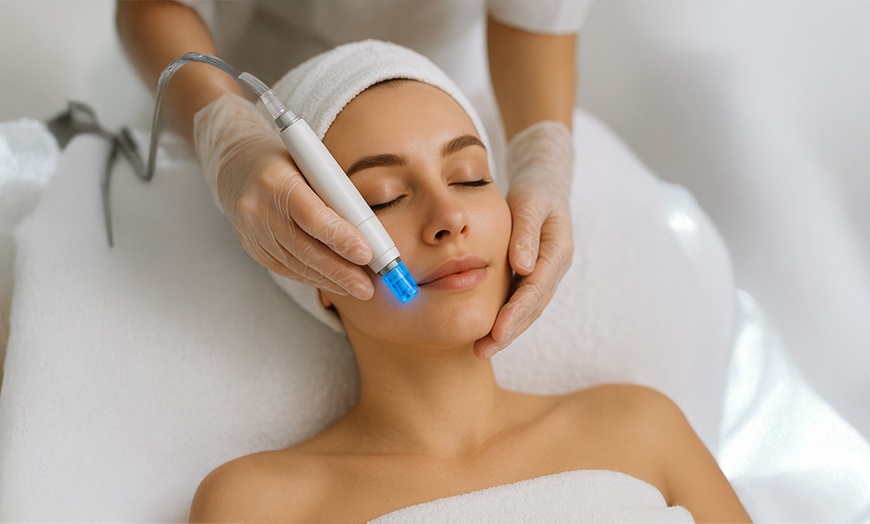 Image 1: Aqua-Facial, Microneedling, oder Anti-Aging-Behandlung für 1 Person