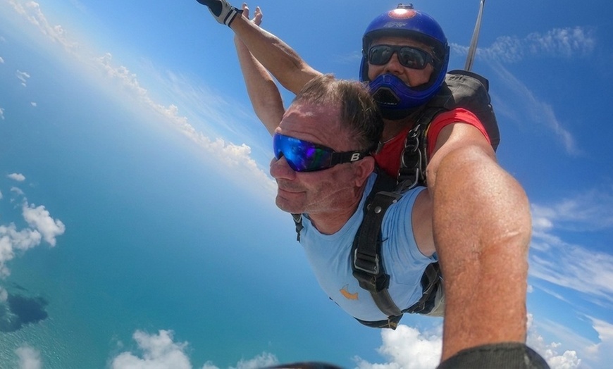 Image 3: Get Bird’s Eye View of Houston with Tandem Skydive for 1 or 2 People 