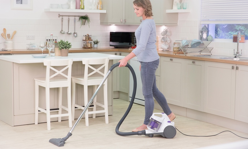 Image 9: Russell Hobbs Cyclonic Vacuum