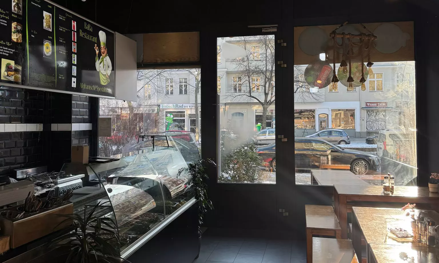 Afghanisches Hauptgericht mit Pommes oder Reis für 1-4 Personen