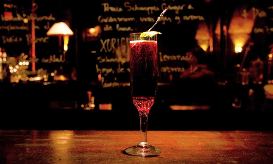 Image 4: Espectáculo flamenco con consumición para 2 o 4 en pleno Barrio Gótico