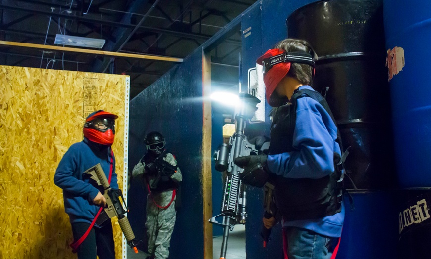 Image 3: Indoor Airsoft Play for 1 or 2