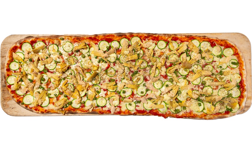 Image 2: 1/2 oder 1 Meter-Pizza nach Wahl für 1 Person