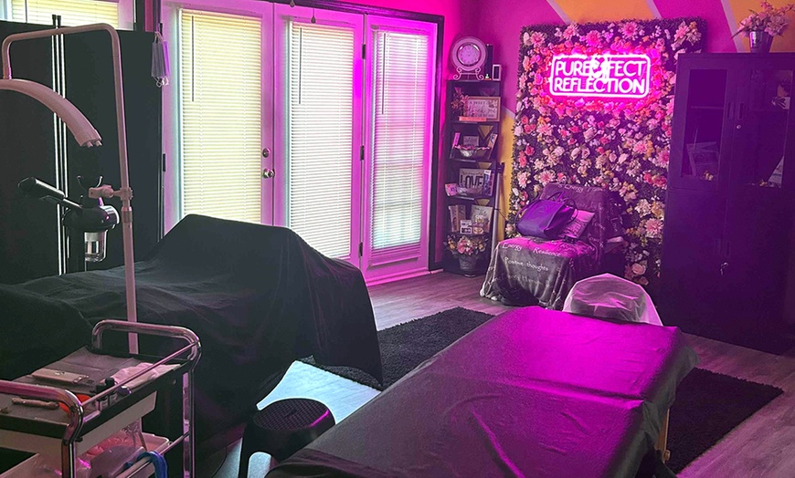 Image 2: 60 or 90-Minute Facials – Glow, Relax & Rejuvenate Your Skin