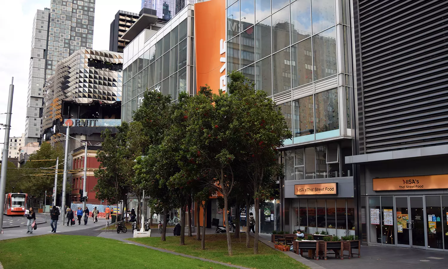 Melbourne's All-Day Rock Climbing Experience with Shoe & Harness Hire