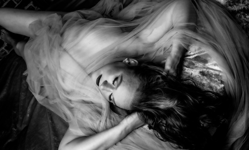 Image 18: Two hour Boudoir Photoshoot with make-over, hairstyling & lashes 