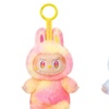 Image 13: 1 o 2 portachiavi con bambola di peluche ispirata ai Labubu
