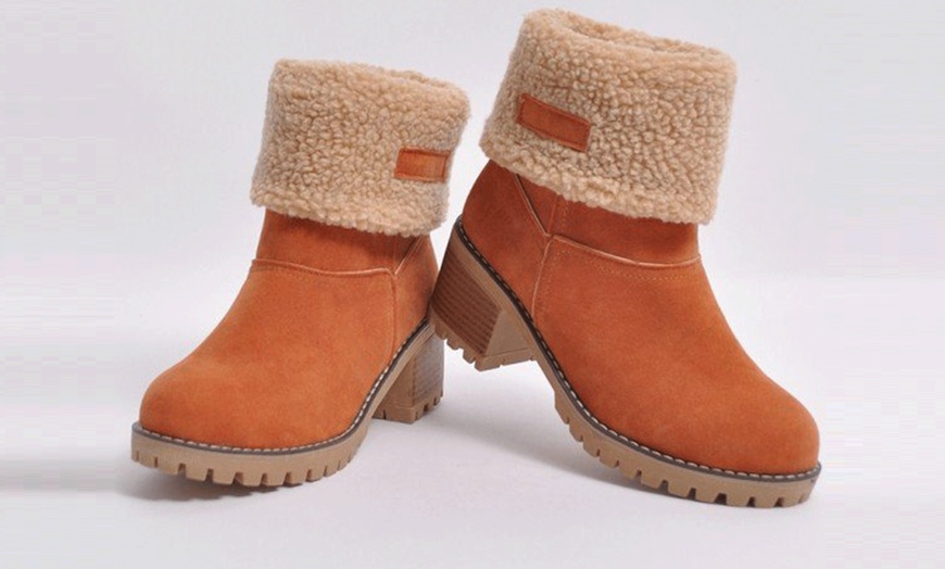 Image 6: Botas con borrego para mujer