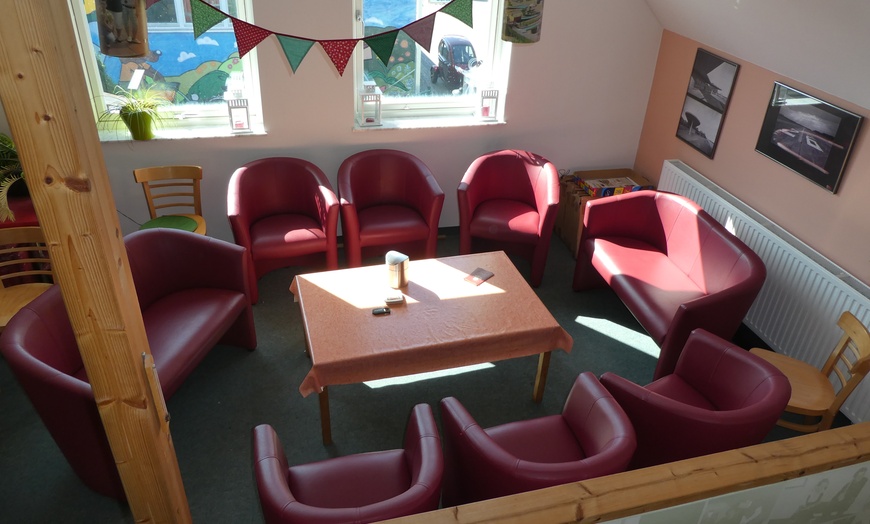 Image 2: 1 - 2 Std. Indoor Mini-Golf für bis zu 12 Personen