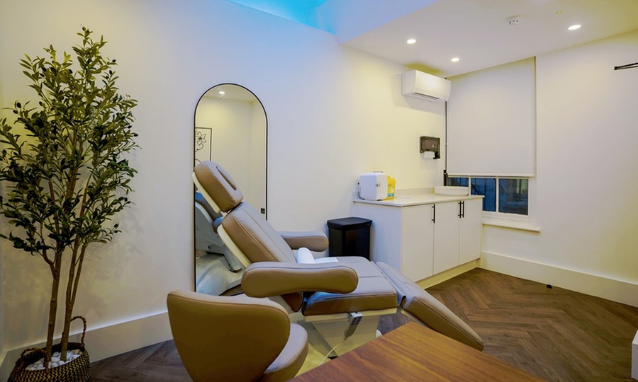 Luxury Facials: LED Light, Korean Glass, or Ultimate Deep Cleanse