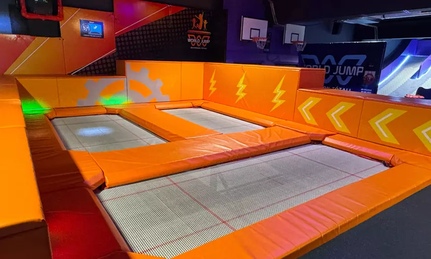 Image 4: 1 hora de saltos en World Jump o saltos sin límite para 1 persona