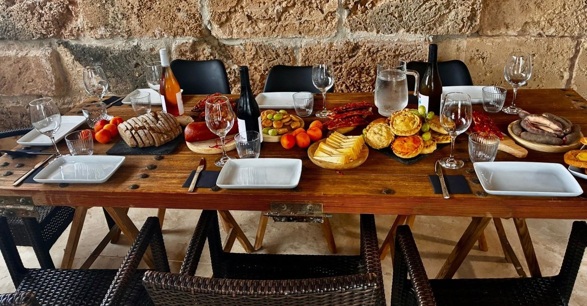 Cata de vinos mallorquines para 2 o 4 personas en Palma de Mallorca