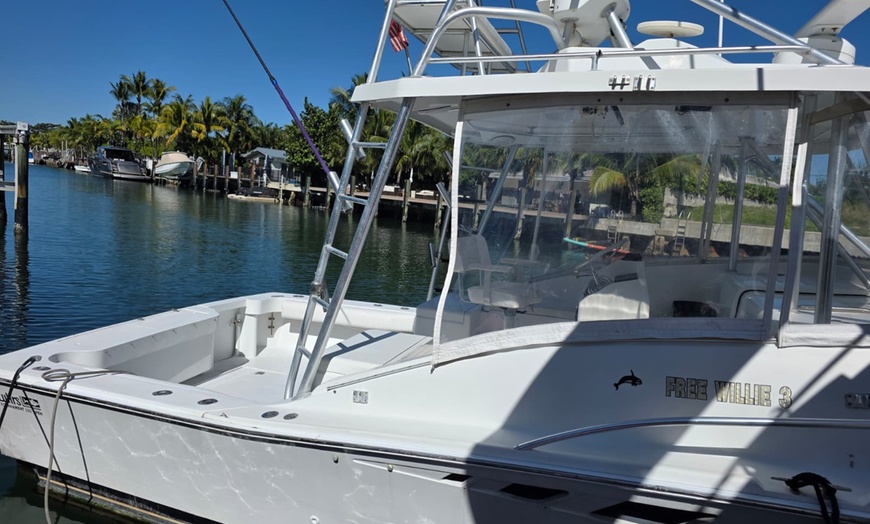 Image 13: 4 or 8 Hour Private Deep Sea Fishing Charter Experience in Miami Beach
