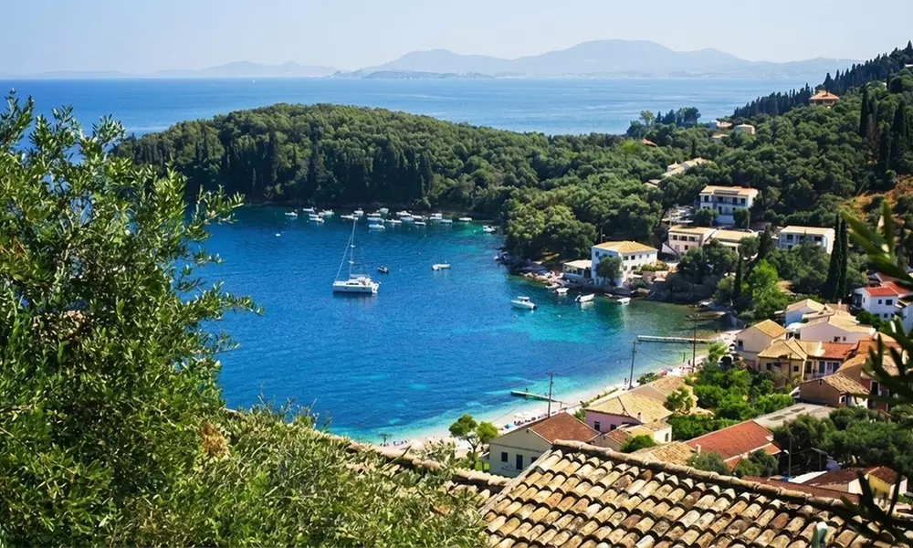 ✈ Corfù, Estate 2026: Volo diretto più 7 notti in hotel
