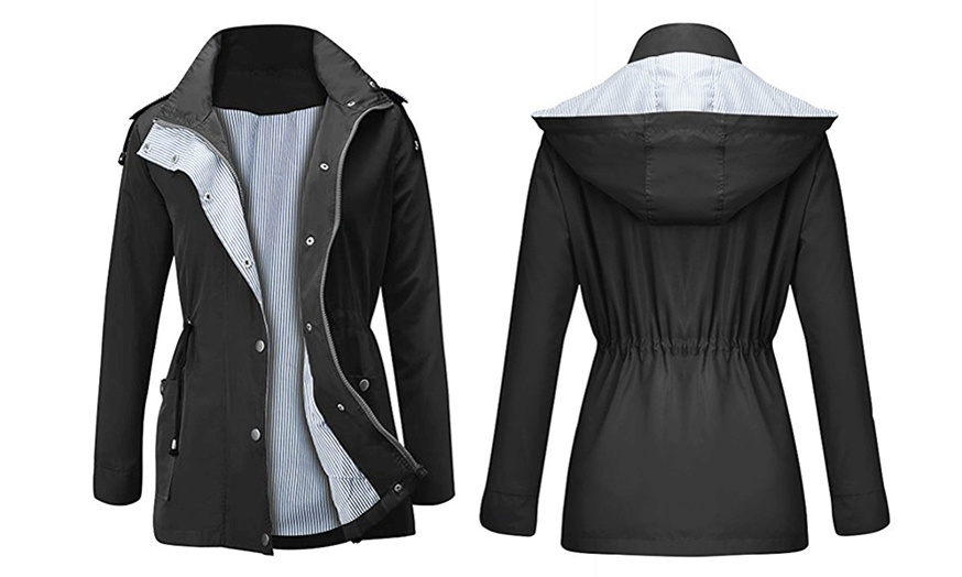 Image 5: Chaqueta larga de mujer