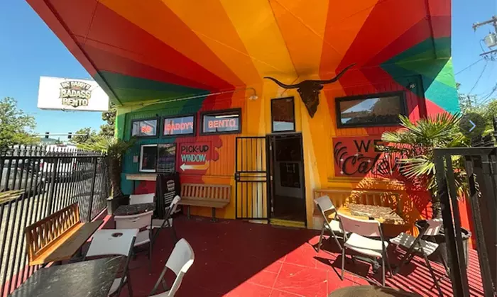 Savor Southern-Asian Fusion Bento Bowls with Sweet Treats & Drinks