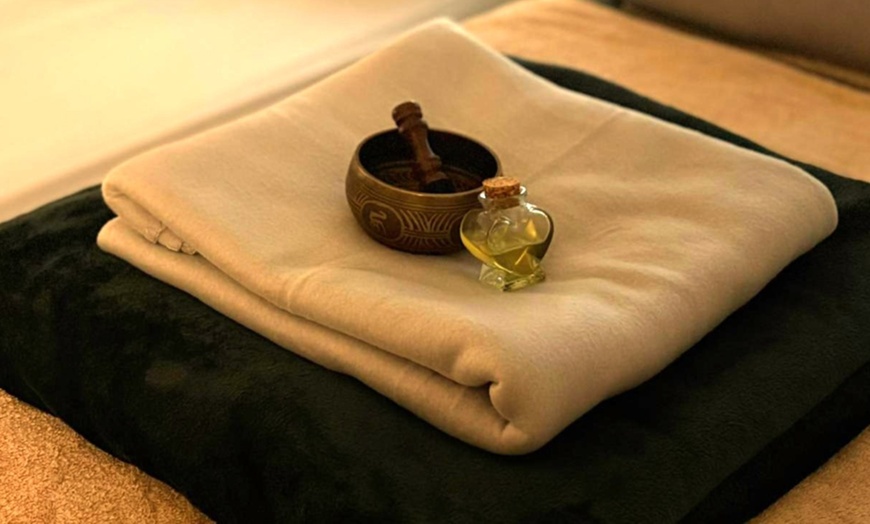 Image 3: Massage ayurvédique avec Ojas Terre De Soin