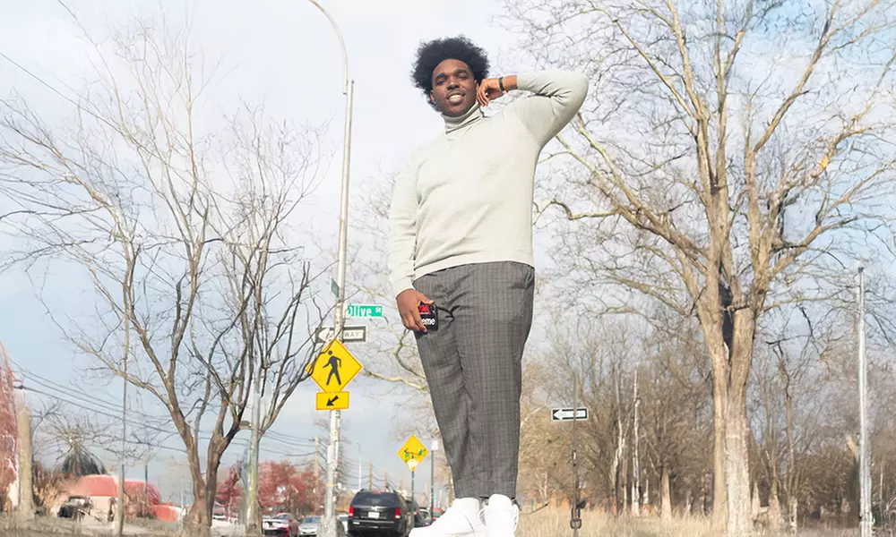 Capture with 30 Minute or 1 Hour Outdoor Photography Session with a Photo Package @David Vision (Up to 52%Off) - Second Medium