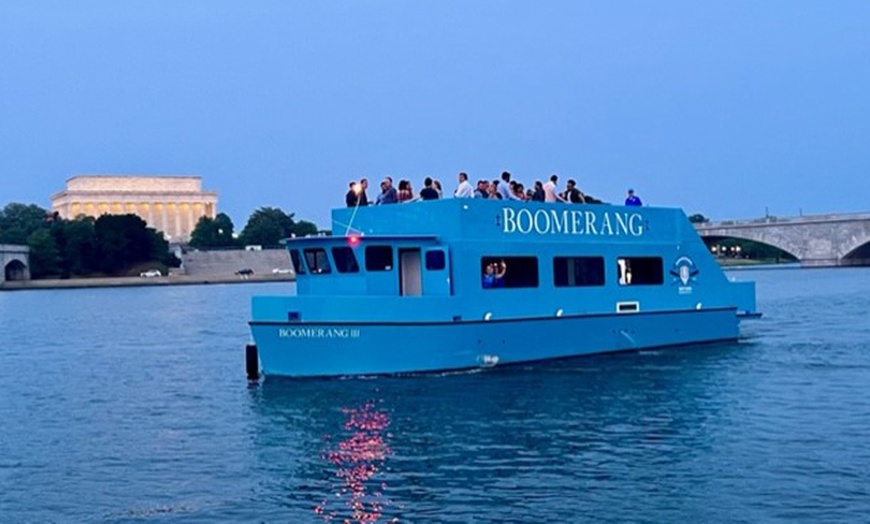 Image 4: Sightseeing Cruise of Washington DC on the Potomac River for Up To 6!