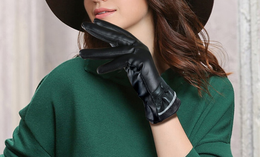 Image 4: Winter Touchscreen Gloves
