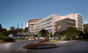 Atlanta-Area Hotel Stay Near Peachtree Corners Dining &Technology Park