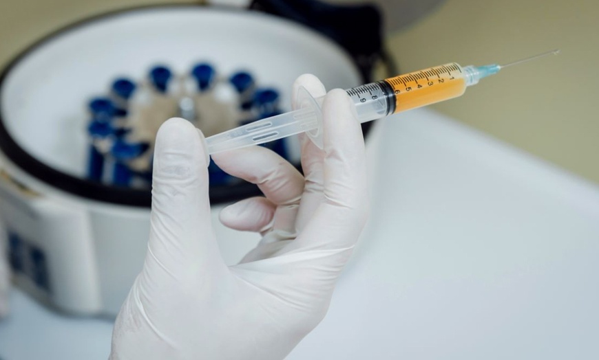 Image 2: 1 o 3 sesiones de bioestimulación facial o capilar para 1 persona 