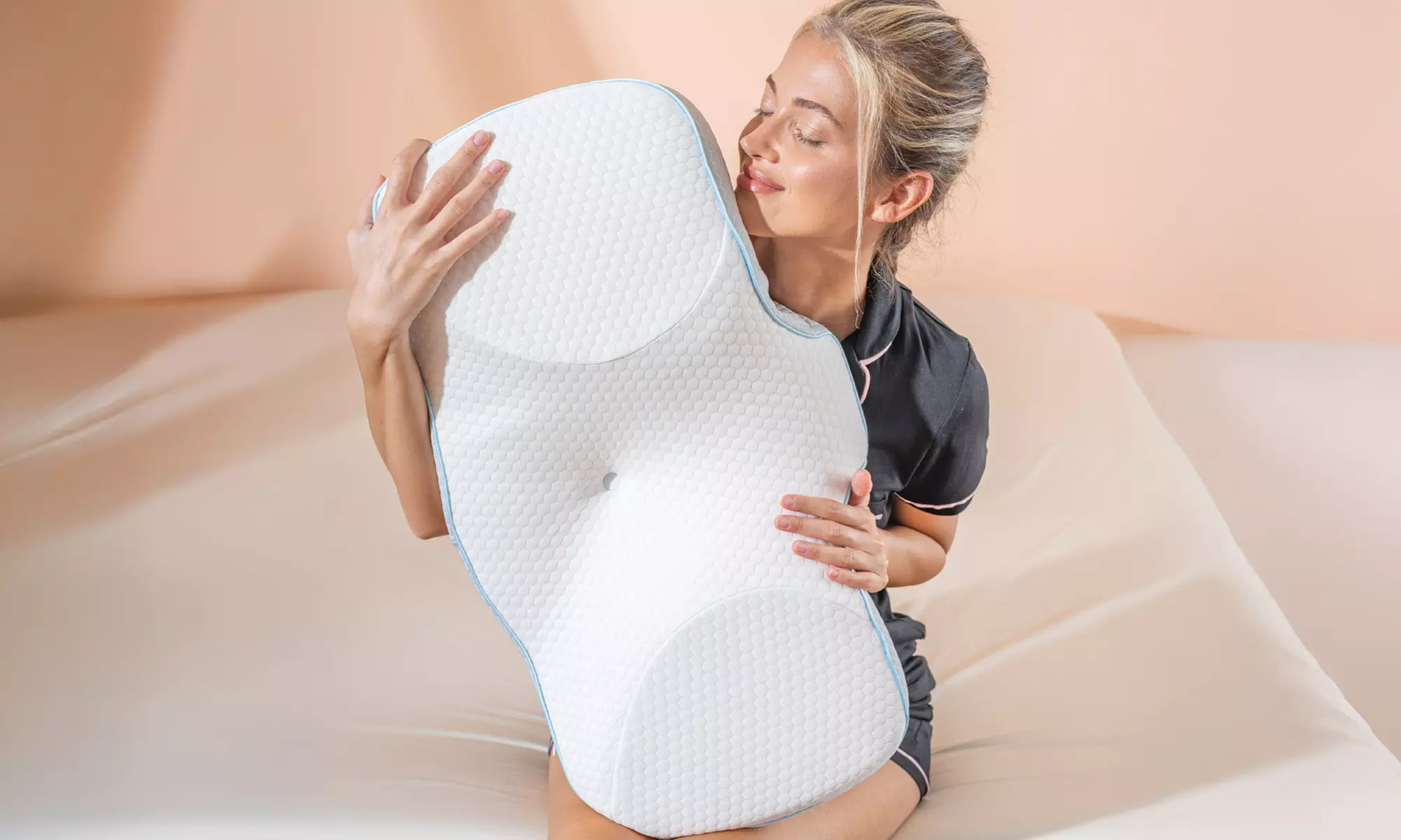 Almohada de espuma viscoelástica con diseño ergonómico