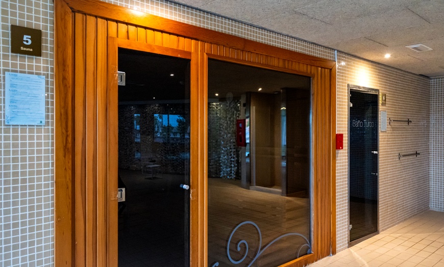 Image 16: Bienestar de lujo: spa para 2 con opción a masaje y menú en resort 4*