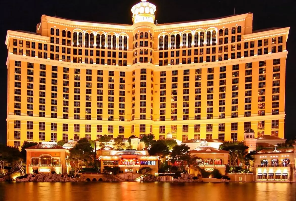 ✈ Las Vegas Escape: 4 Days with Air & Hotel