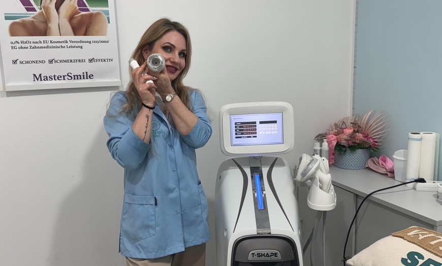 Image 3: Bis zu 79% Rabatt auf den Fett-/Cellulitereduktion – Nicht markengeschützt bei Beauty Master Smile