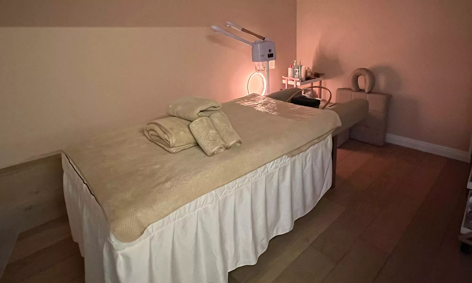 75-Min Luxury Head Spa w/Massage on Upper-Back + Mini-Facial for 1 - 2 (Up To 54% Off)at Wonderland Healing SPA