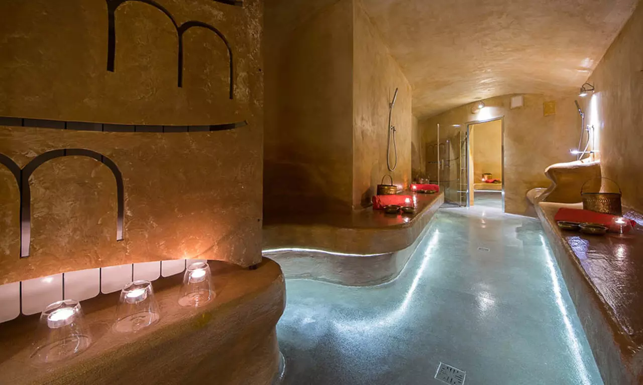 Costiera Amalfitana 4*: camera Classic con trattamento a scelta e Spa