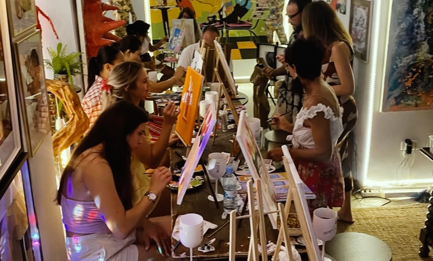 Image 3: ¡Una experiencia inolvidable! Pintura y vino para 1, 2 o 4 personas