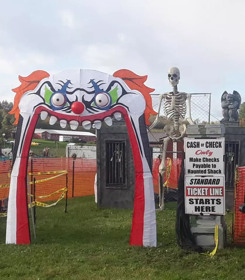 Visit Minnesota's SCARIEST Haunted House - The Haunted Shack