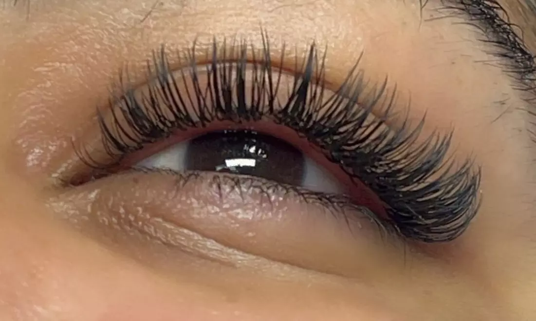 Lash Extensions & Brow Wax or Volume Lash Set for a Bold Look 