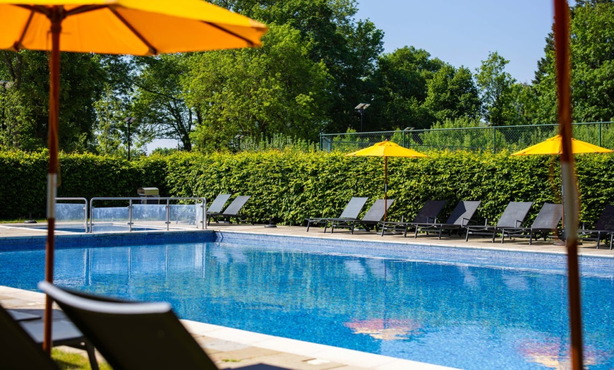 Image 5: Sparkling or Traditional Afternoon Tea w/ Glass of Prosecco in Surrey