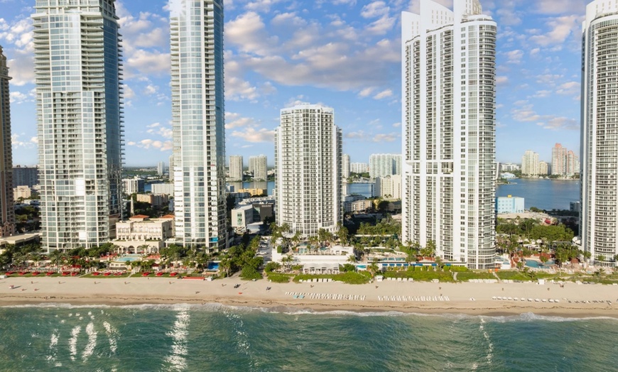 Image 23: Member-Only Deal: Oceanfront Retreat with Spacious Suites & Spa