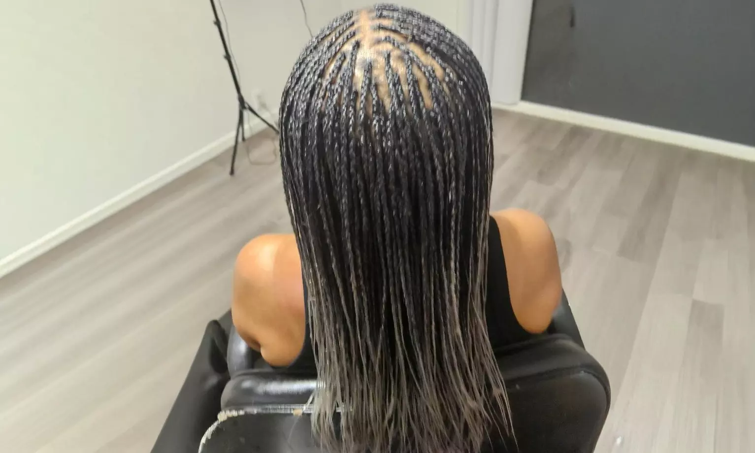 Beautiful Knotless Braids & Kid Friendly Salon Service