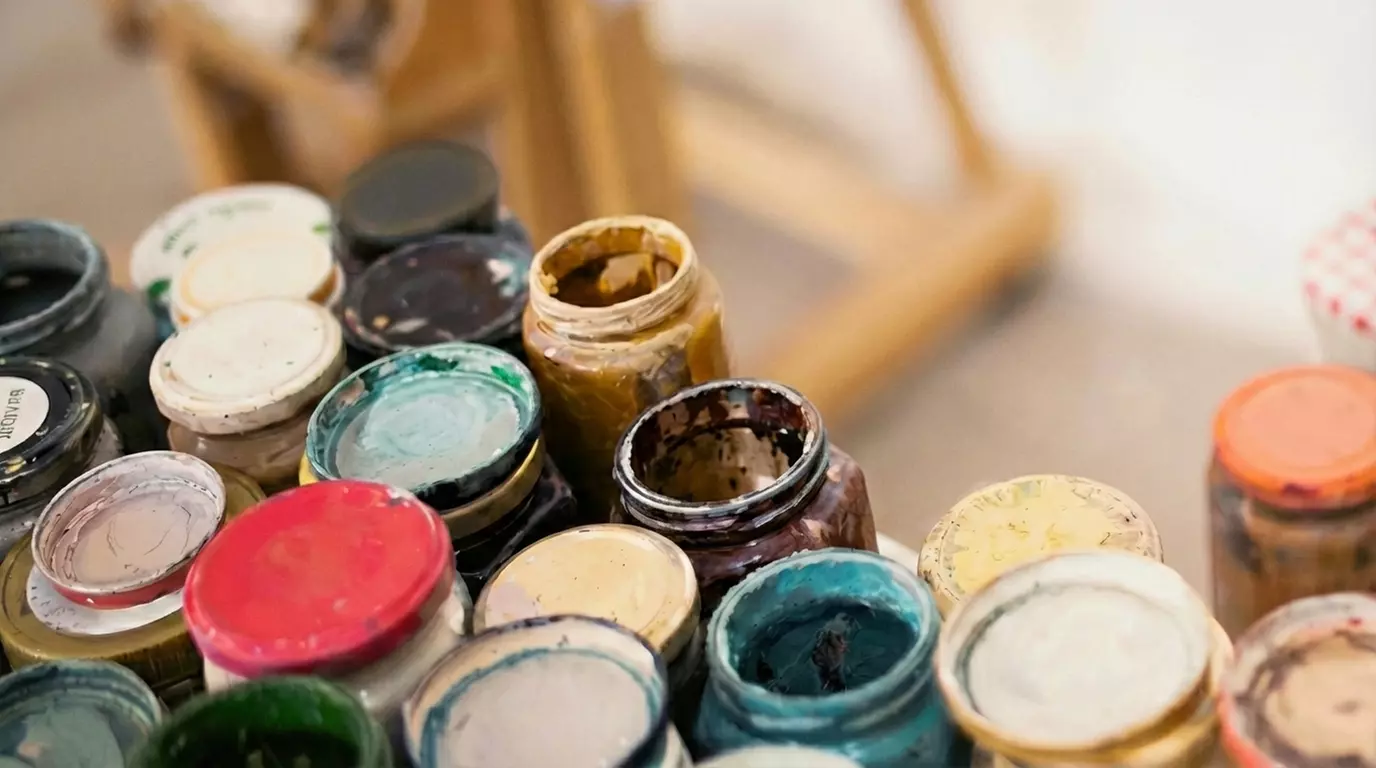 Taller de pintura creativa con picoteo y cava para 1, 2 o 6 personas