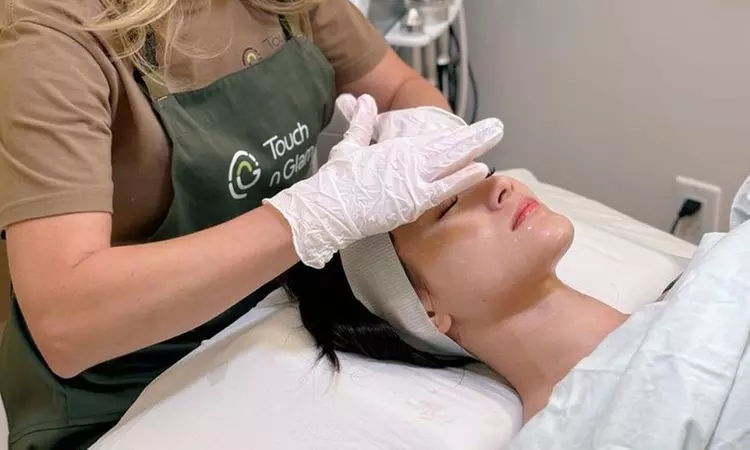 30-Min or 60-Min Scalp Massage Session + Optional LED Light Therapy