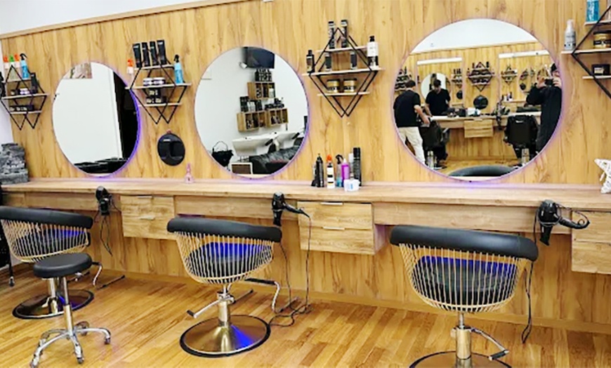 Image 5: Waschen, Schneiden & Föhnen opt. mit Ansatz färben oder Strähnen