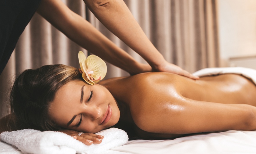 Image 1: 60 Min Massage or 105 Min Pamper Package for One Person 