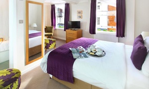 Berkshire: 4* Double Room Stay with Breakfast